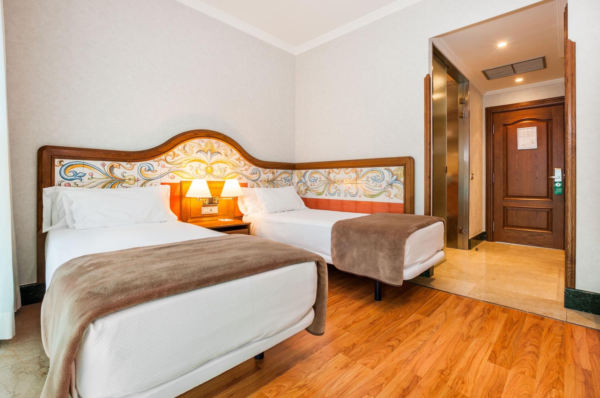 Hotel Julia Madrid Exterior photo