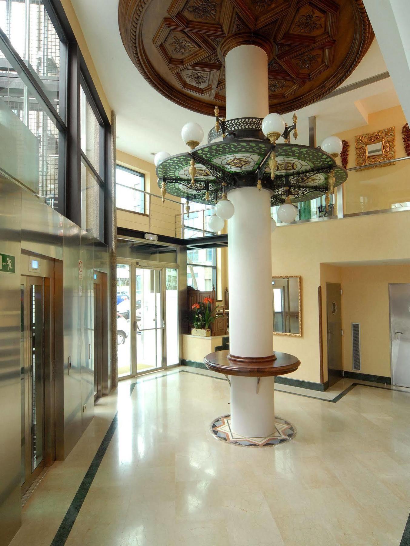Hotel Julia Madrid Exterior photo