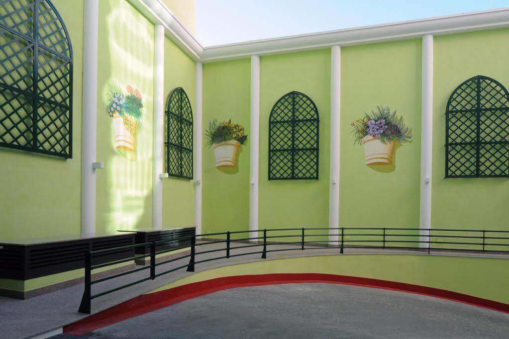 Hotel Julia Madrid Exterior photo
